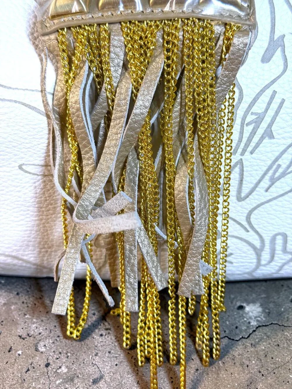 Sharif 1827 Studio Vintage Leather Hobo Shoulder Bag with Fringed Tassel - Picture 6 of 16